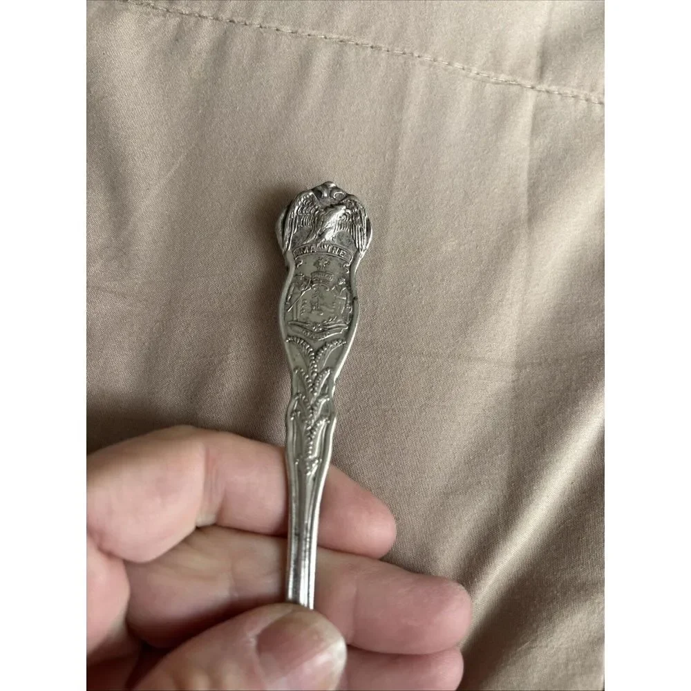 Antique Silverplate Maine Dirigo 1915 Souvenir Spoon‎ WM ROGERS 23.2g  #J4362